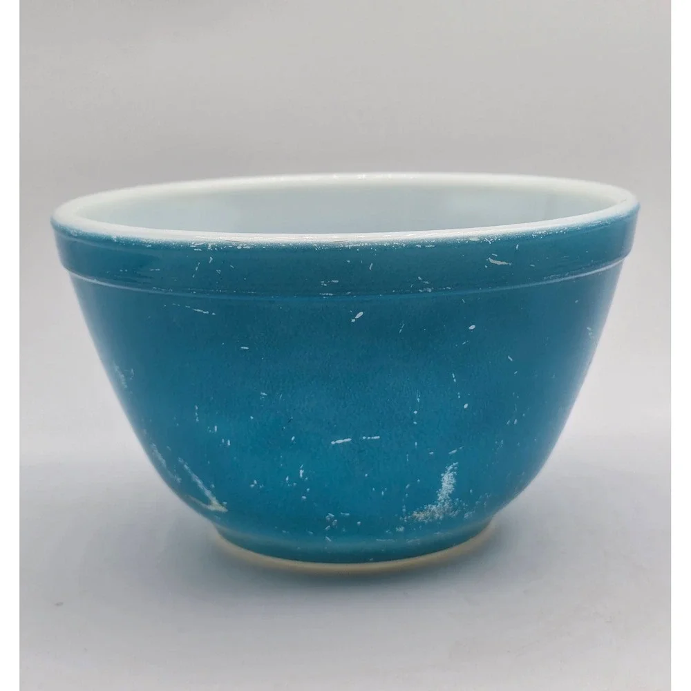 Vintage Pyrex 401 Turquoise Blue Nesting Mixing Bowl 1.5Pt Milk Glass Made USA